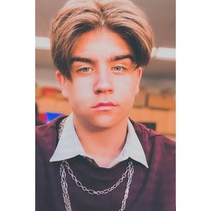 Meet your Posher, Aidan